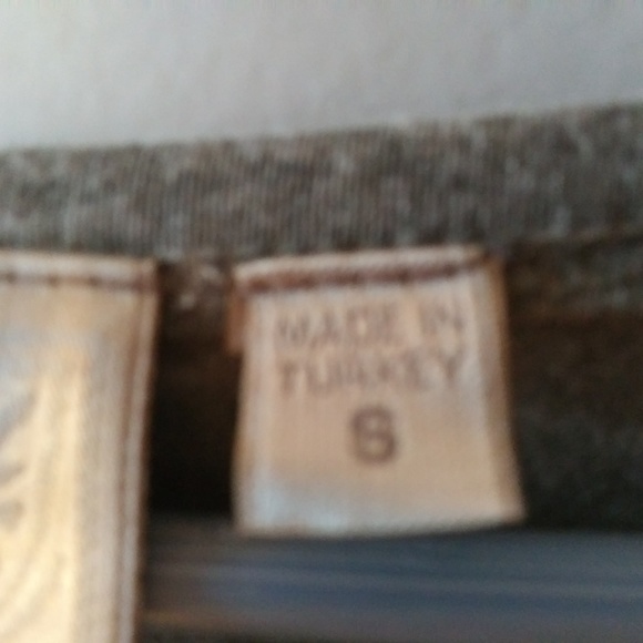 Dantelle ruffled shirt gray size small raw edges - Picture 6 of 8